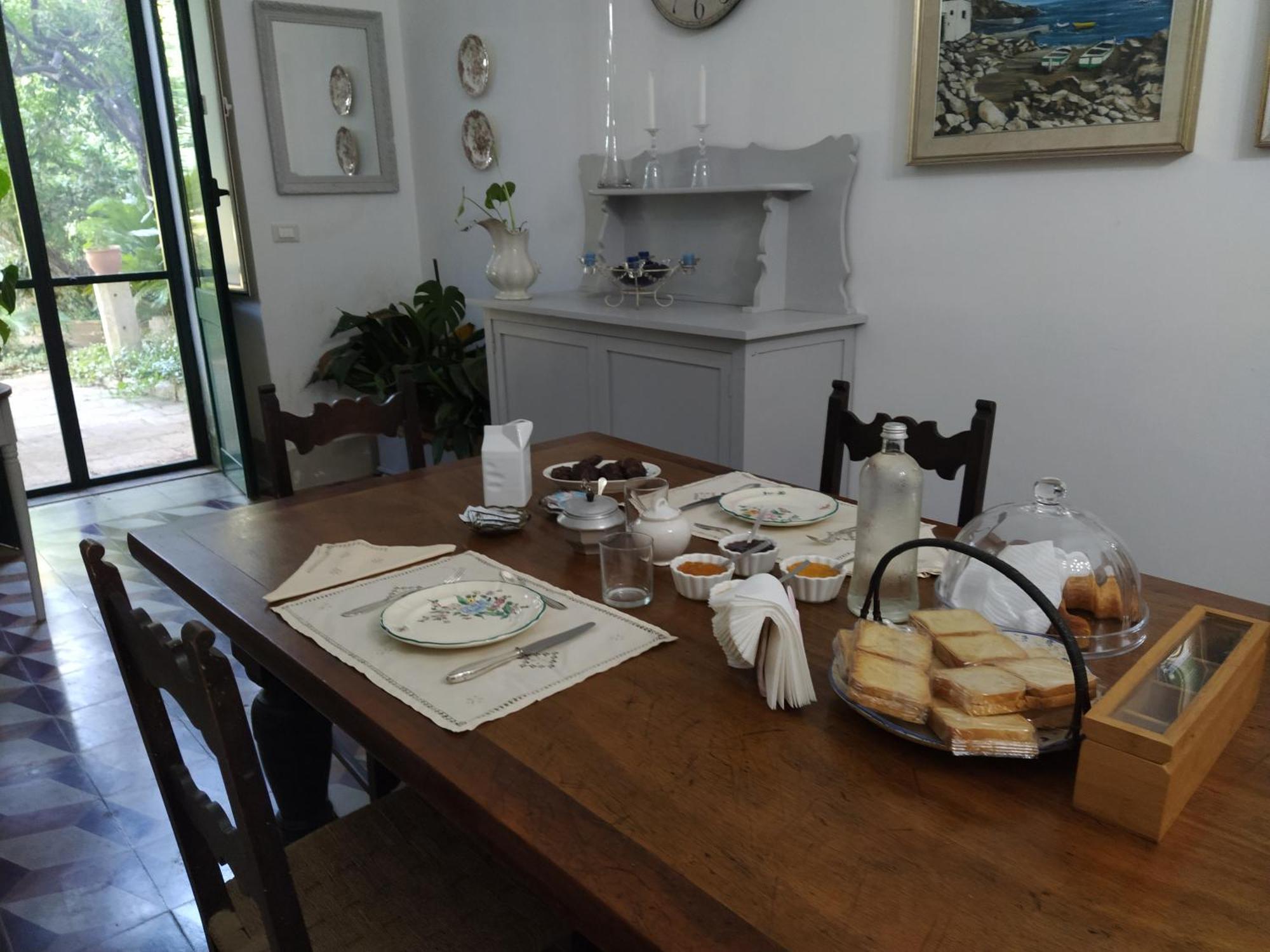 Aricelle Speziali Bed & Breakfast Specchia Gallone Екстериор снимка